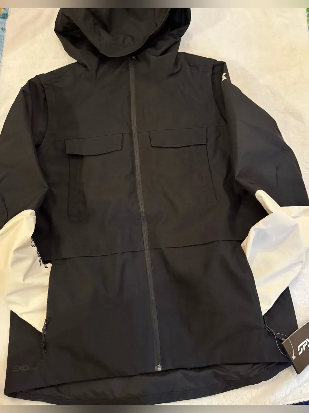 Spyder Snow Black and White Hooded Jacket, Size Medium with Contrast Sleeves